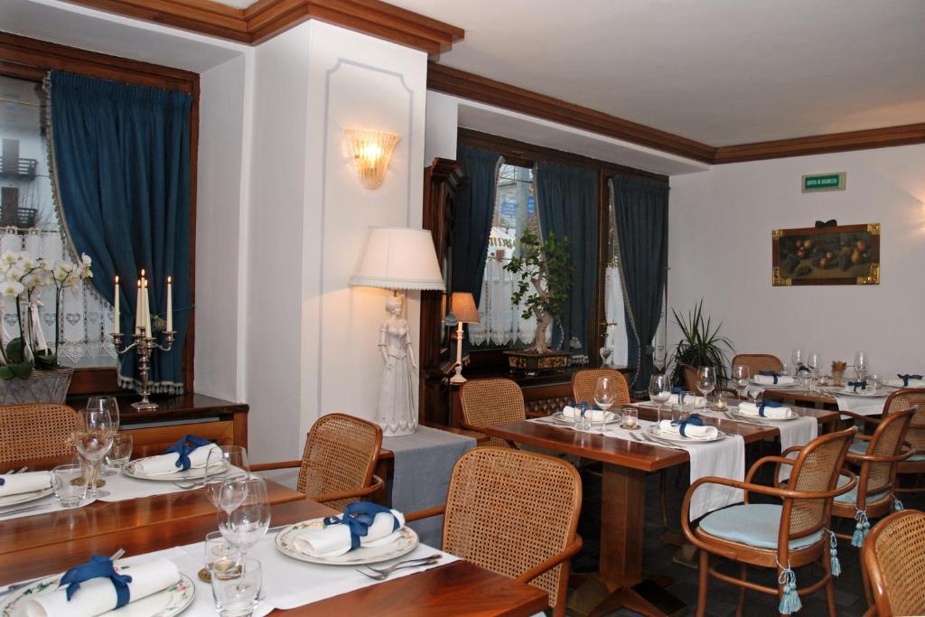 Albergo Centrale Santo Stefano Di Cadore Exterior photo